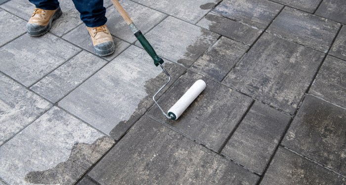 Paver Sealing - How To Seal Pavers [Expert Tips] | Unilock